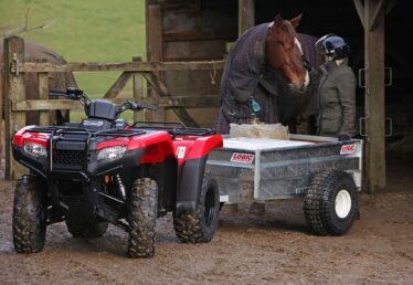 HONDA TRX420FE med påhæng