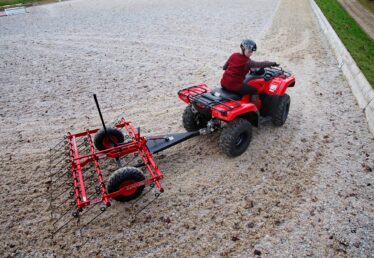 HONDA TRX420FE klargøring ridebane