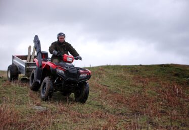 HONDA TRX520FE FourTraxForemen i aktion